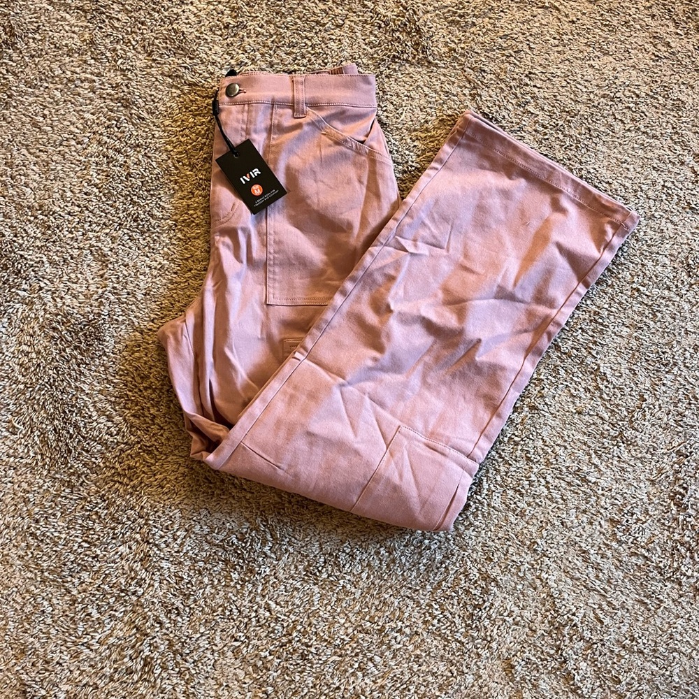 CONTACT 425-879-6087 for payment info Ivir brand new cargo pants pink 
size M